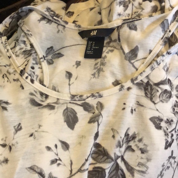 H&M Floral Tank - Picture 4 of 4